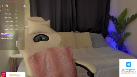 dakottaa__ online show from 03.04.25