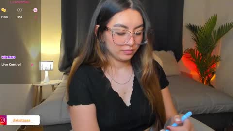 dakottaa__ online show from 04.13.26