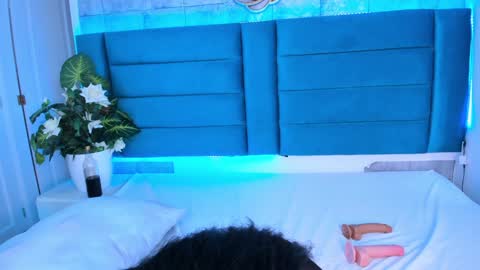 Snapshot of dakottahill chatting on 01.31.25   online show from 01.31.25