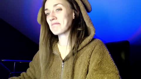 Snapshot of dalia_peach chatting on 12.03.24 Dalia online show from 12.03.24