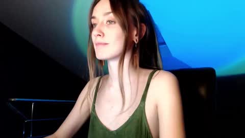 Snapshot of dalia_peach chatting on 12.04.24 Dalia online show from 12.04.24