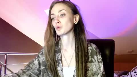Snapshot of dalia_peach chatting on 01.09.25 Dalia online show from 01.09.25