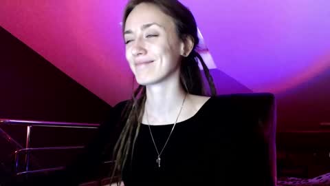 Snapshot of dalia_peach chatting on 01.17.25 Dalia online show from 01.17.25