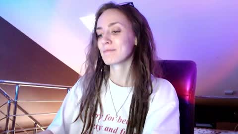 Snapshot of dalia_peach chatting on 01.19.25 Dalia online show from 01.19.25