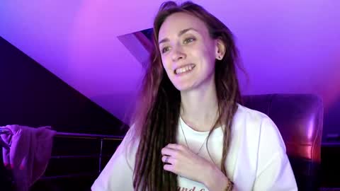 Snapshot of dalia_peach chatting on 01.21.25 Dalia online show from 01.21.25