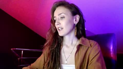 Snapshot of dalia_peach chatting on 01.24.25 Dalia online show from 01.24.25