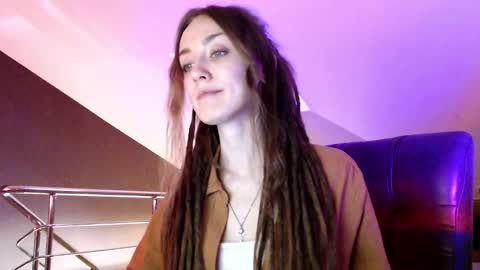 Snapshot of dalia_peach chatting on 01.29.25 Dalia online show from 01.29.25