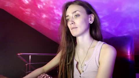 Snapshot of dalia_peach chatting on 02.08.25 Dalia online show from 02.08.25
