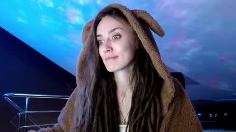 Snapshot of dalia_peach chatting on 02.20.25 Dalia online show from 02.20.25