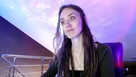 Snapshot of dalia_peach chatting on 02.21.25 Dalia online show from 02.21.25