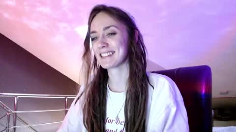 Snapshot of dalia_peach chatting on 02.26.25 Dalia online show from 02.26.25