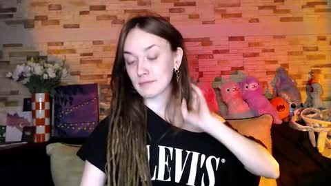 Snapshot of dalia_peach chatting on 09.26.25 Dalia online show from 09.26.25