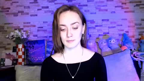 Snapshot of dalia_peach chatting on 09.29.25 Dalia online show from 09.29.25