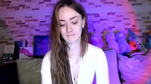 Snapshot of dalia_peach chatting on 10.06.25 Dalia online show from 10.06.25