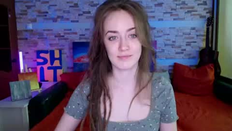 Snapshot of dalia_peachy chatting on 07.18.26 Dalia online show from 07.18.26
