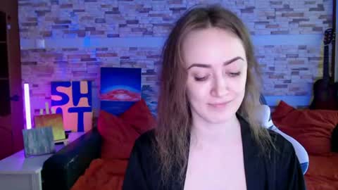 Snapshot of dalia_peachy chatting on 07.19.26 Dalia online show from 07.19.26