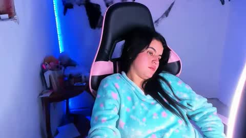 Snapshot of daliaapril22 chatting on 10.15.25 Dalia April online show from 10.15.25