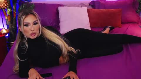 Snapshot of dalidaselena chatting on 07.22.26 DalidaSelena online show from 07.22.26