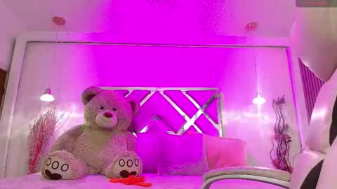 Daliia    online show from 10.30.25