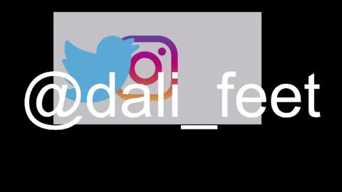 Snapshot of dalila_oficials chatting on 04.22.26 online show from 04.22.26