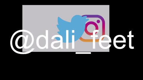 Snapshot of dalila_oficials chatting on 04.28.26 online show from 04.28.26