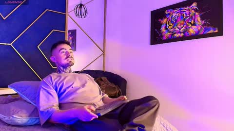 Dallas whitee online show from 03.15.26