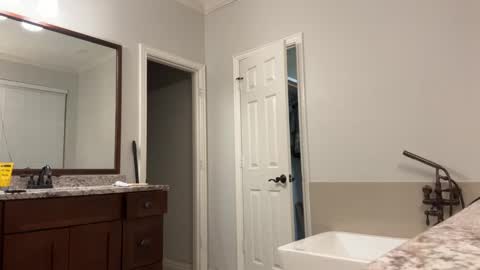 Snapshot of dallasjmg chatting on 02.13.25 dallasjmg online show from 02.13.25