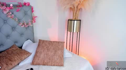 Dalyla online show from 11.14.25