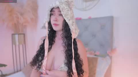 Snapshot of dalylarose chatting on 04.15.26 Dalyla online show from 04.15.26