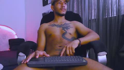 Snapshot of damiann_rees chatting on 03.10.26 instagram damiannreed. online show from 03.10.26