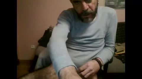 Snapshot of damianour chatting on 01.15.25 damianour online show from 01.15.25