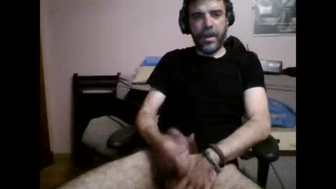 Snapshot of damianour chatting on 10.04.25 damianour online show from 10.04.25