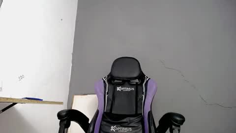 Snapshot of damien_444 chatting on 02.10.26 damien_444 online show from 02.10.26