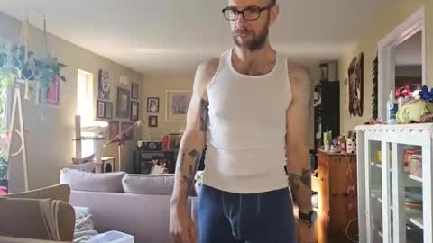 Snapshot of damien_mace chatting on 11.02.25 damien_mace online show from 11.02.25