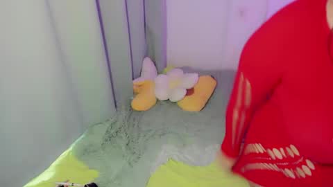 Snapshot of damn_that_booty chatting on 05.19.26 Criss online show from 05.19.26