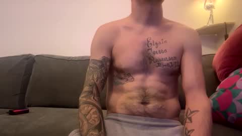 Snapshot of damo111694 chatting on 02.17.26 damo111694 online show from 02.17.26