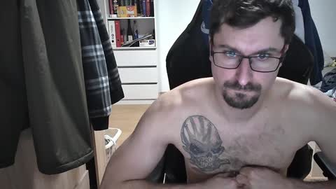 King Dan online show from 02.01.25