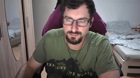 King Dan online show from 09.30.25