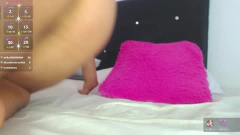 Snapshot of dana_moore_ chatting on 02.21.25 danna online show from 02.21.25