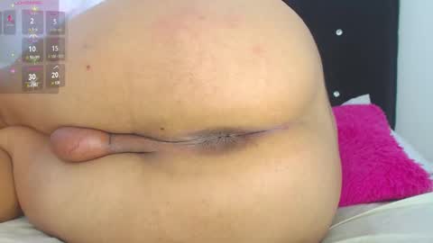 Snapshot of dana_moore_ chatting on 02.28.25 danna online show from 02.28.25