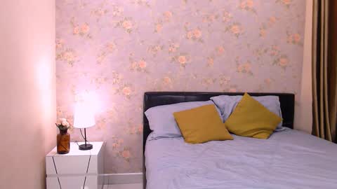 Snapshot of danavelvet chatting on 02.18.26 D A N A online show from 02.18.26