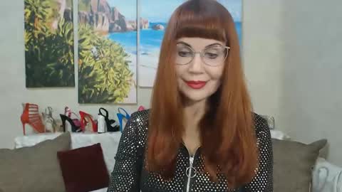 Snapshot of danceglory chatting on 02.02.25 Danceglory online show from 02.02.25