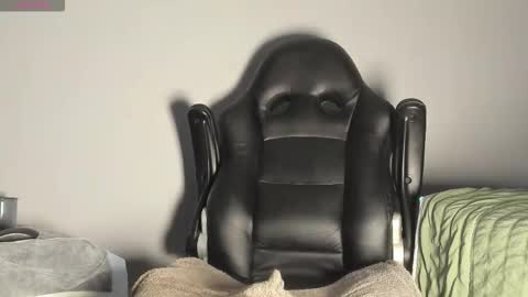 Snapshot of dancelwashington chatting on 09.24.25 Dancel online show from 09.24.25