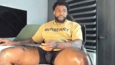 Snapshot of dancelwashington chatting on 11.26.25 Dancel online show from 11.26.25