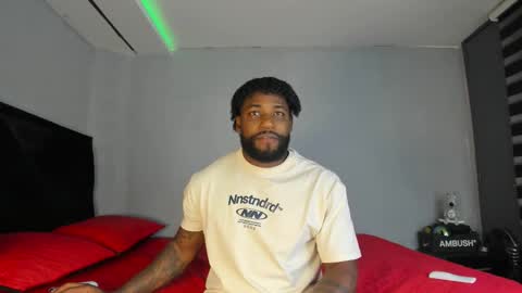 Snapshot of dancelwashington chatting on 02.12.26 Dancel online show from 02.12.26