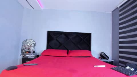 Snapshot of dancelwashington chatting on 04.08.26 Dancel online show from 04.08.26