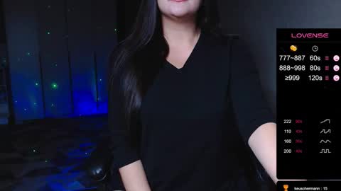 Snapshot of dandelionynyyy chatting on 09.17.25 Edel online show from 09.17.25