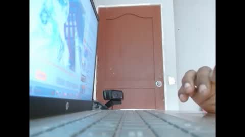 Snapshot of dangerhook chatting on 11.16.25 dangerhook online show from 11.16.25