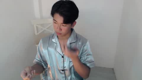   online show from 12.05.24