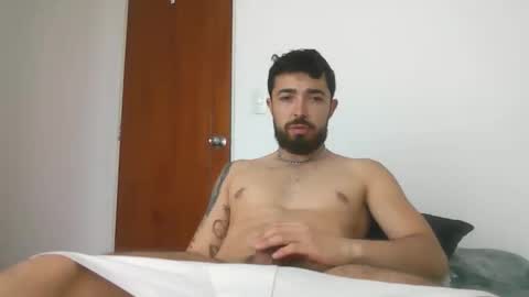 dani3l9905 online show from 11.11.25